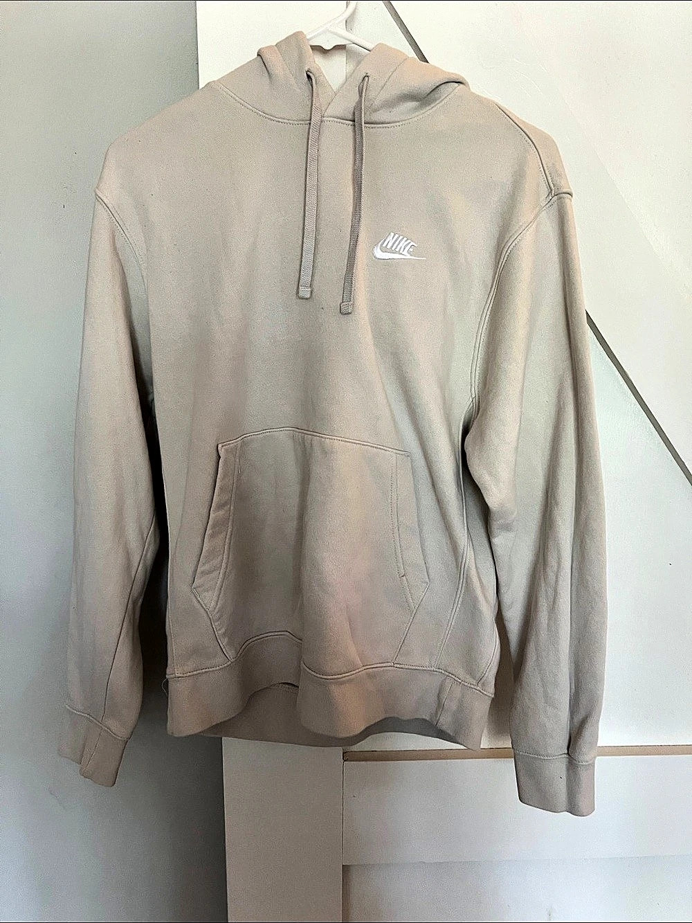 Nike Sportswear Club Fleece Pullover Hoodie Beige Small